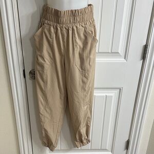 NWOT Vanilla Star Joggers